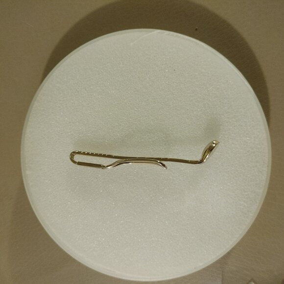 Golf Club Tie Money Clip Slender Yellow Gold tone Bar - Picture 8 of 12